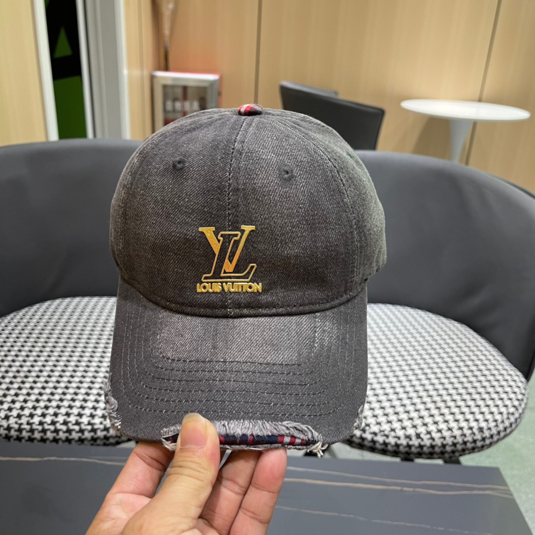  路易威登LouisVuitton2024新款牛仔棒球帽🧢  
LV棒球帽，简约大气，男女通用