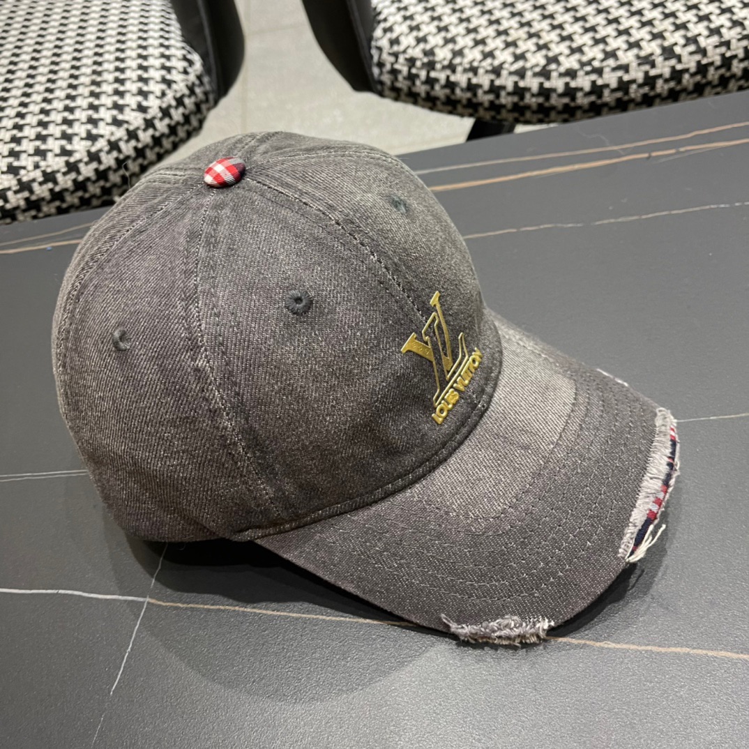  路易威登LouisVuitton2024新款牛仔棒球帽🧢  
LV棒球帽，简约大气，男女通用