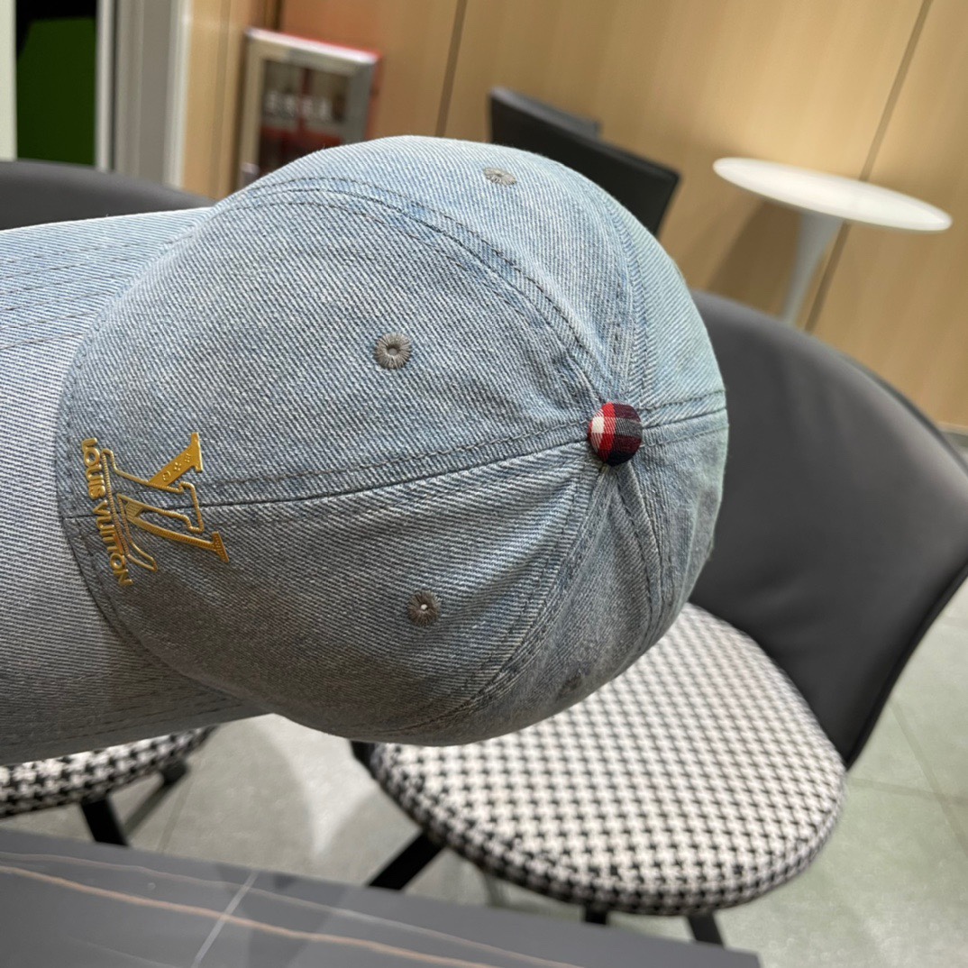  路易威登LouisVuitton2024新款牛仔棒球帽🧢  
LV棒球帽，简约大气，男女通用