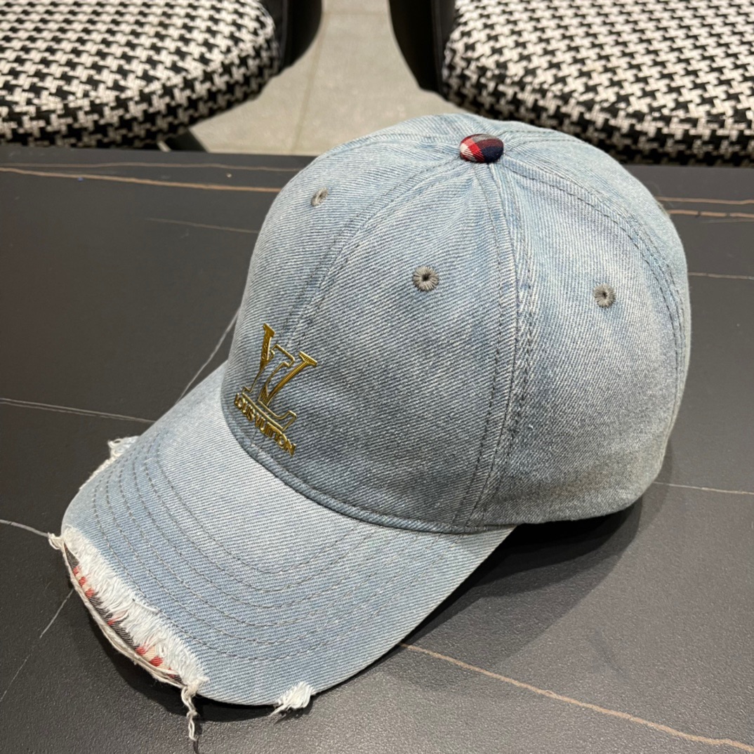  路易威登LouisVuitton2024新款牛仔棒球帽🧢  
LV棒球帽，简约大气，男女通用