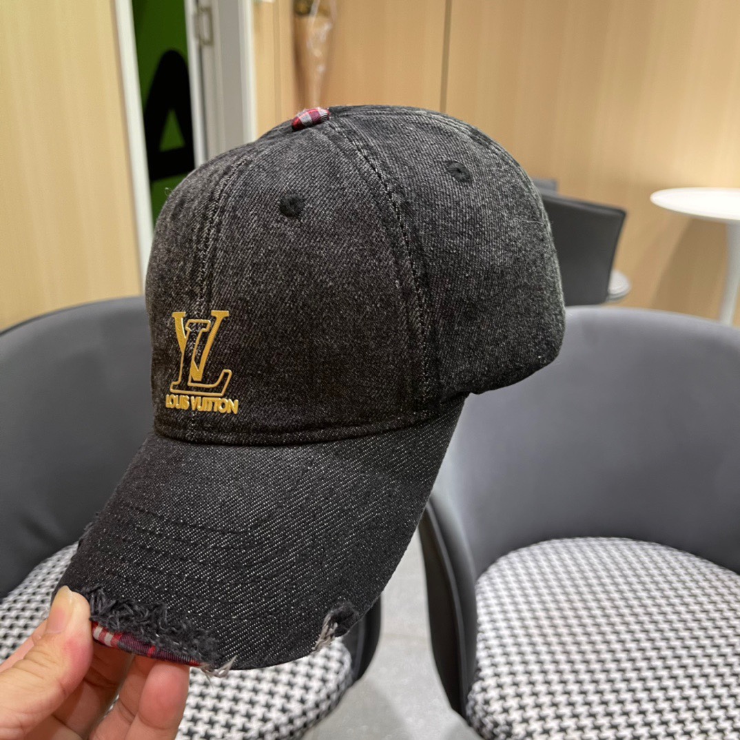  路易威登LouisVuitton2024新款牛仔棒球帽🧢  
LV棒球帽，简约大气，男女通用