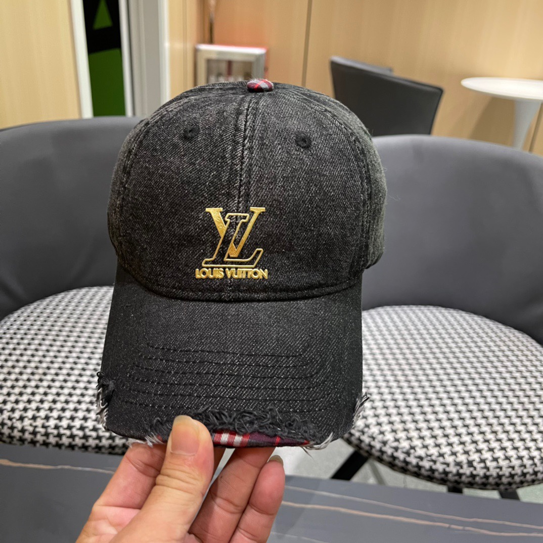  路易威登LouisVuitton2024新款牛仔棒球帽🧢  
LV棒球帽，简约大气，男女通用