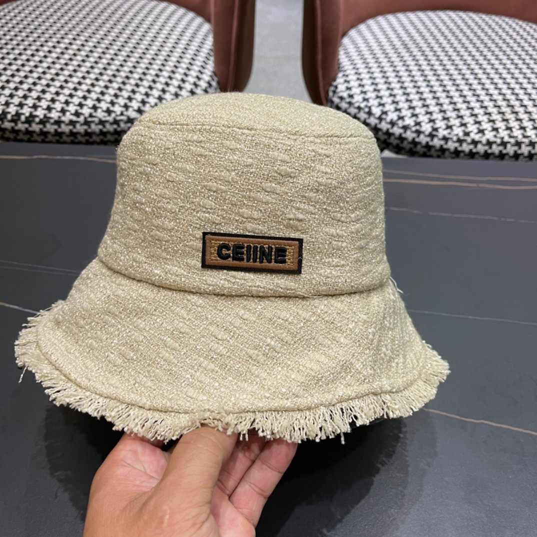 【CELINE赛琳】2024新款遮阳渔夫帽🌈
双层黑胶遮阳～更有质感的一款