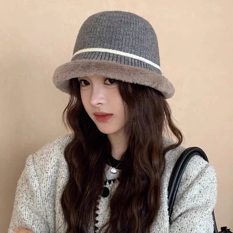 NO:366119,Dior Dior's latest winter fisherman's hat, with a high sun protection index, especially small face, stylish and not soft, can be folded at will, convenient to carry, fisherman's hat, baseball hat, knit hat, hat, dior, dior, espadrilles, hats迪奥Dior最新冬款渔夫帽,防晒指数超高,特别显脸小,有型不软塌,可随意折叠,携带方便帽子渔夫帽棒球帽针织帽,帽子,dior,dior,espadrilles,hats,hat