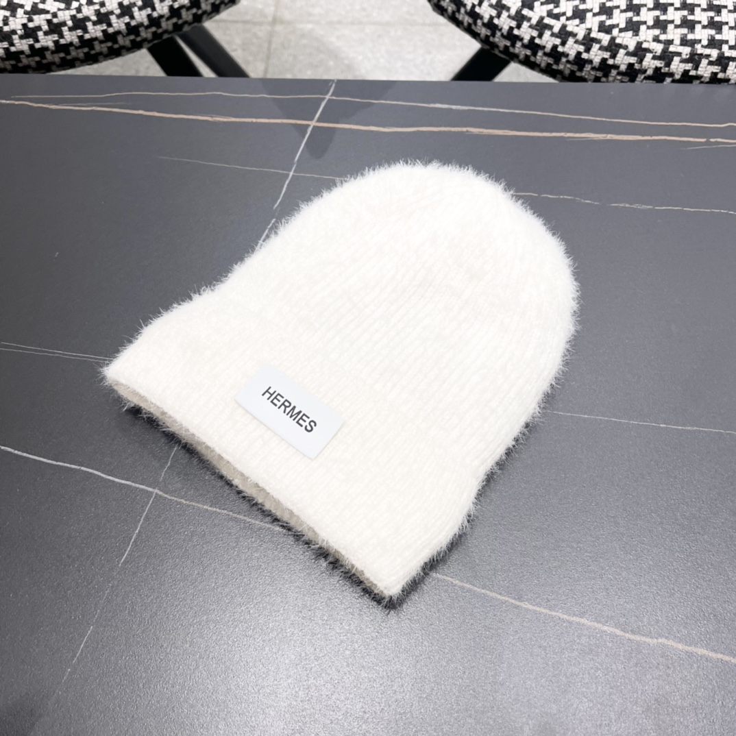  HERMES爱马仕 秋冬网红时尚博主推荐款毛线帽，小红书爆款，手感超柔软舒适的针织线帽，弹性极佳！