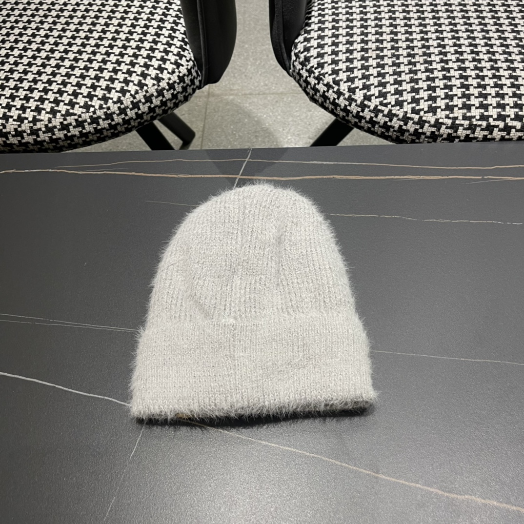  HERMES爱马仕 秋冬网红时尚博主推荐款毛线帽，小红书爆款，手感超柔软舒适的针织线帽，弹性极佳！