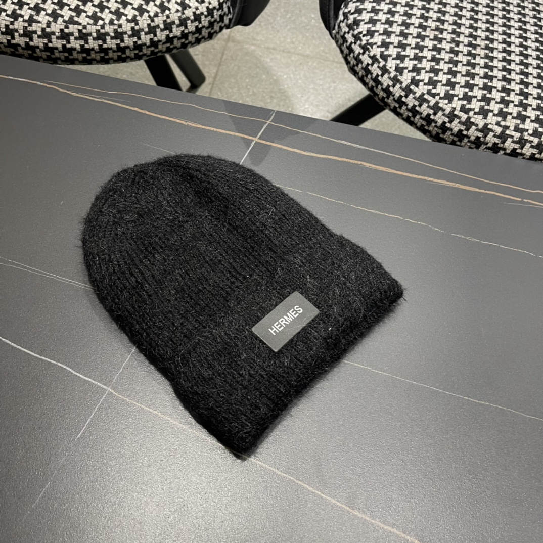  HERMES爱马仕 秋冬网红时尚博主推荐款毛线帽，小红书爆款，手感超柔软舒适的针织线帽，弹性极佳！
