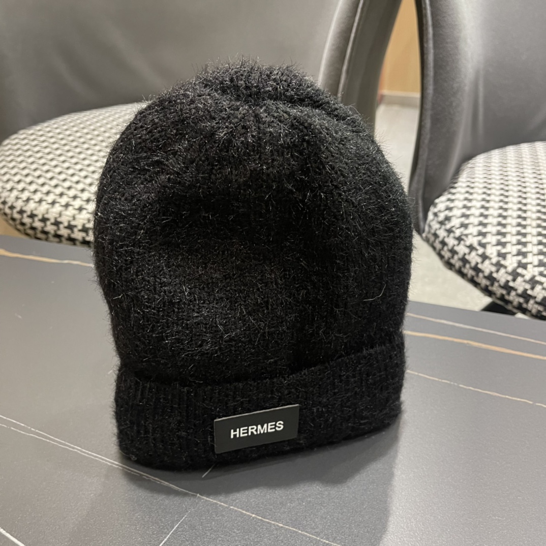  HERMES爱马仕 秋冬网红时尚博主推荐款毛线帽，小红书爆款，手感超柔软舒适的针织线帽，弹性极佳！