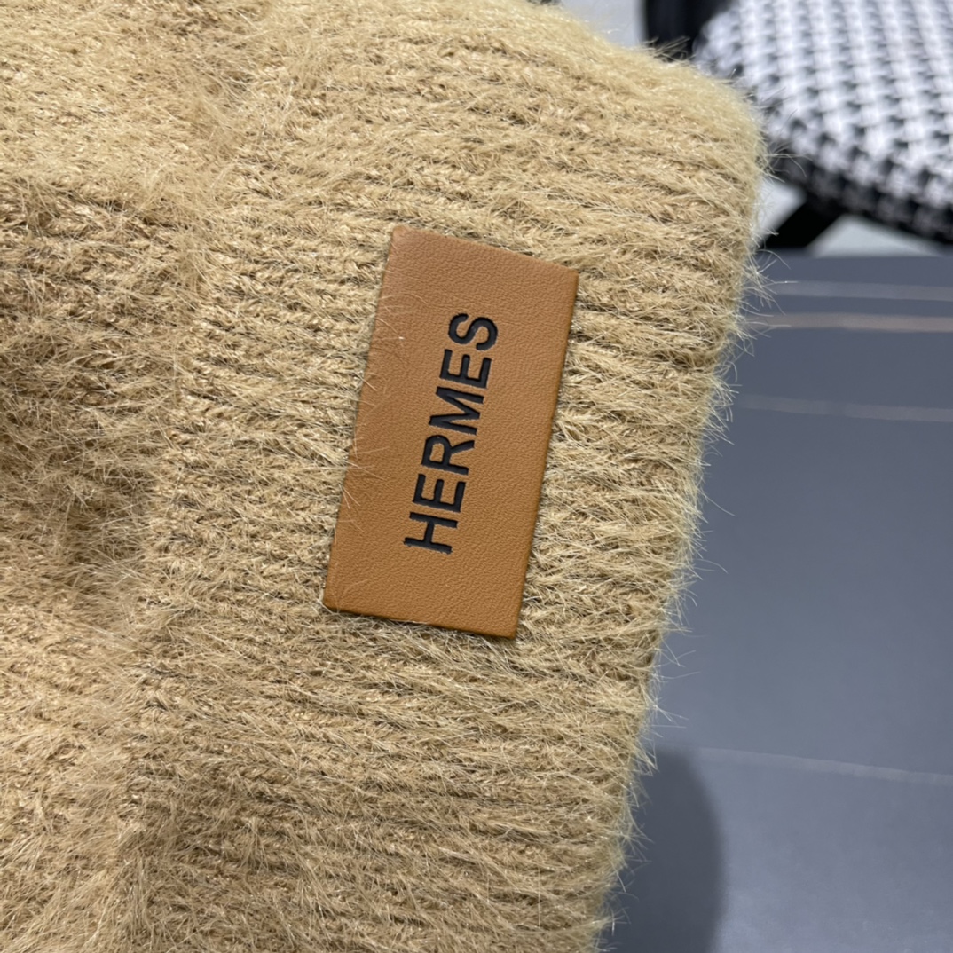  HERMES爱马仕 秋冬网红时尚博主推荐款毛线帽，小红书爆款，手感超柔软舒适的针织线帽，弹性极佳！