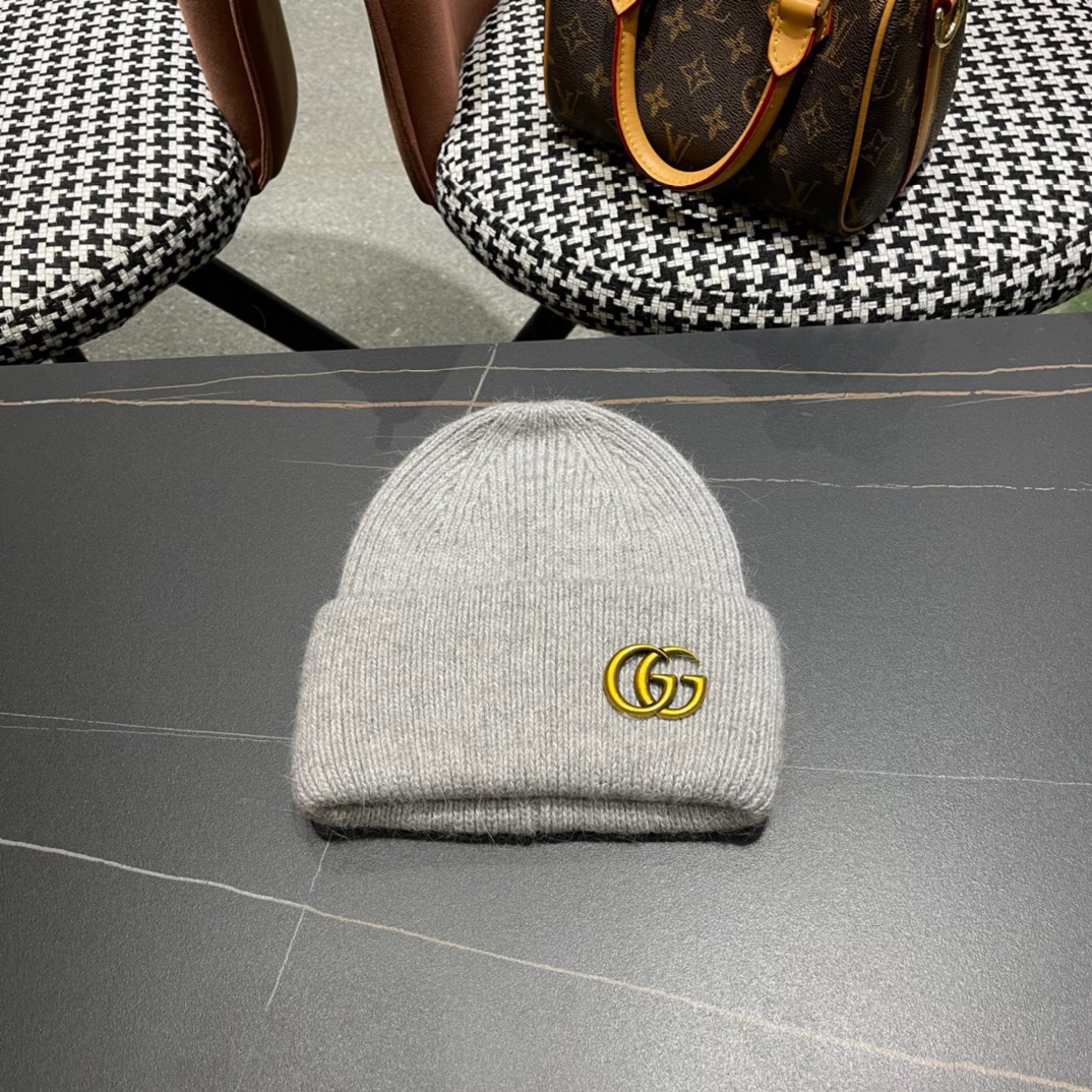 NO:214512,Gucci Gucci autumn and winter new wool hat, rabbit wool knitted fabric, men and women hat fisherman hat baseball hat knitted hat, hat, gucci, espadrilles, hats19860909Gucci古奇秋冬新款毛线帽,兔毛线针织面料,男女同款帽子渔夫帽棒球帽针织帽,帽子,gucci,espadrilles,hats,hat