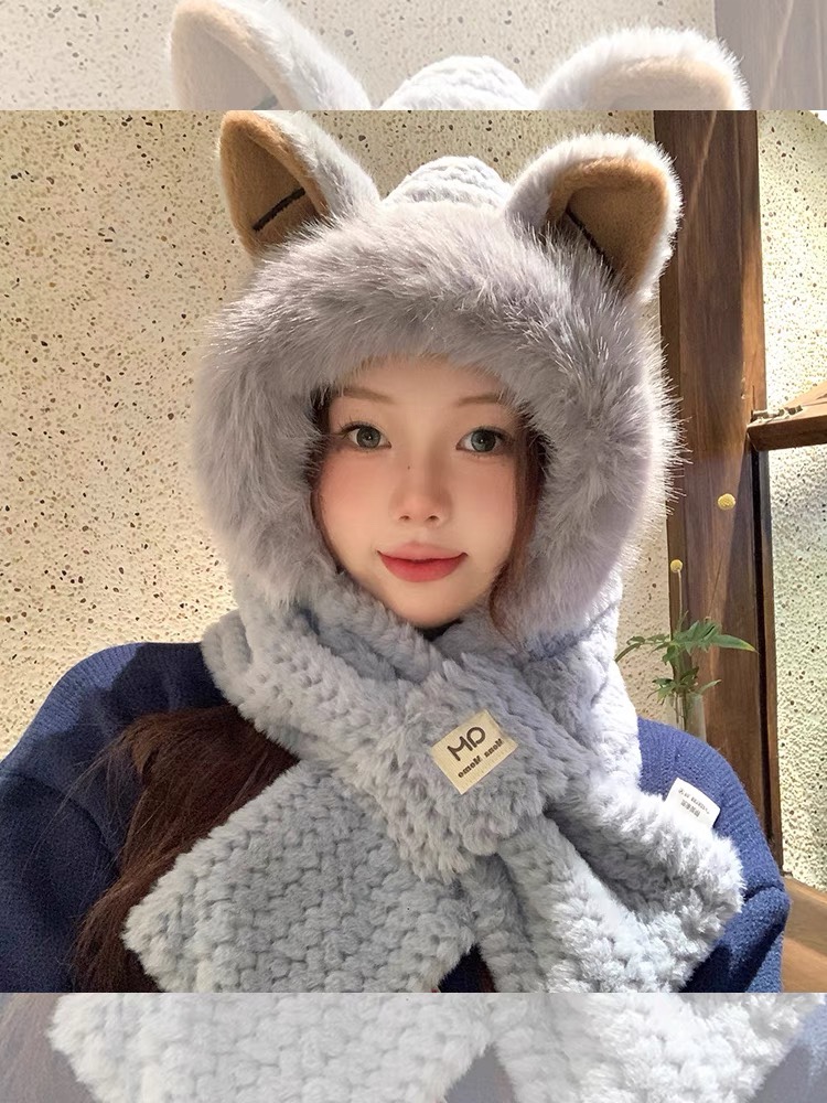 NO:214528,Prada winter new style women's winter versatile warm plush hooded scarf cover trendy hat fisherman hat baseball hat knit hat, hat, prada, espadrilles, hats19860909普拉达冬新款女冬季百搭保暖毛绒连帽围脖围巾套潮帽子渔夫帽棒球帽针织帽,帽子,prada,espadrilles,hats,hat