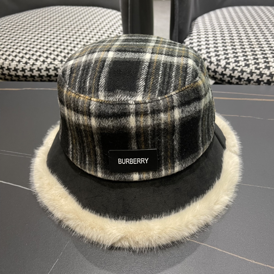 NO:214532,Burberry Burberry winter plush fisherman hat women new style winter woolen warm basin hat plush side bucket hat hat fisherman hat baseball hat knit hat, hat, burberry, burberry, espadrilles, hats19860909巴宝莉Burberry冬款毛绒渔夫帽子女新款冬季毛呢保暖盆帽毛绒边水桶帽帽子渔夫帽棒球帽针织帽,帽子,burberry,burberry,espadrilles,hats,hat