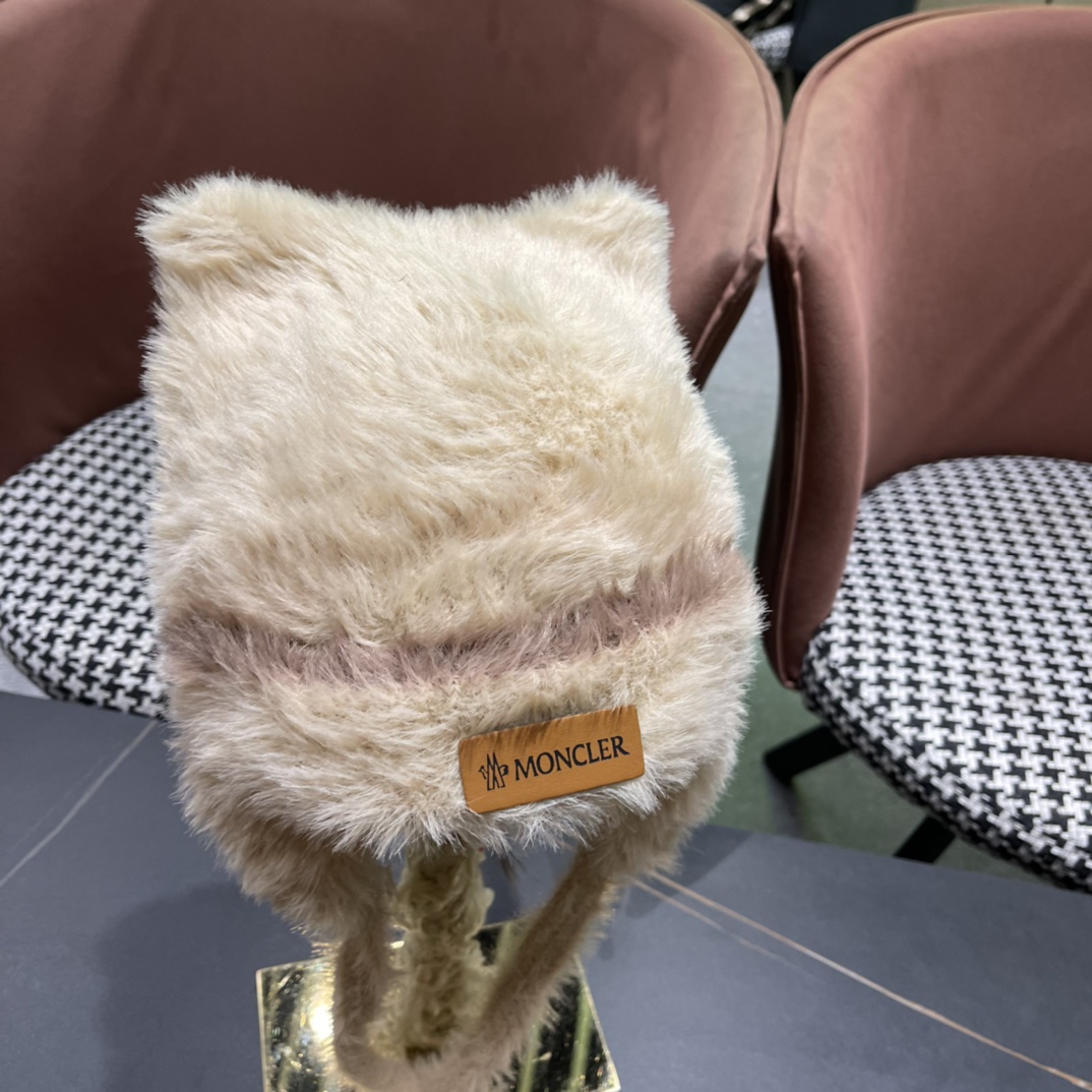 （蒙囗MONCLER】2024秋冬款女拼色双耳保暖甜美可爱时尚百搭毛绒护耳雷锋帽