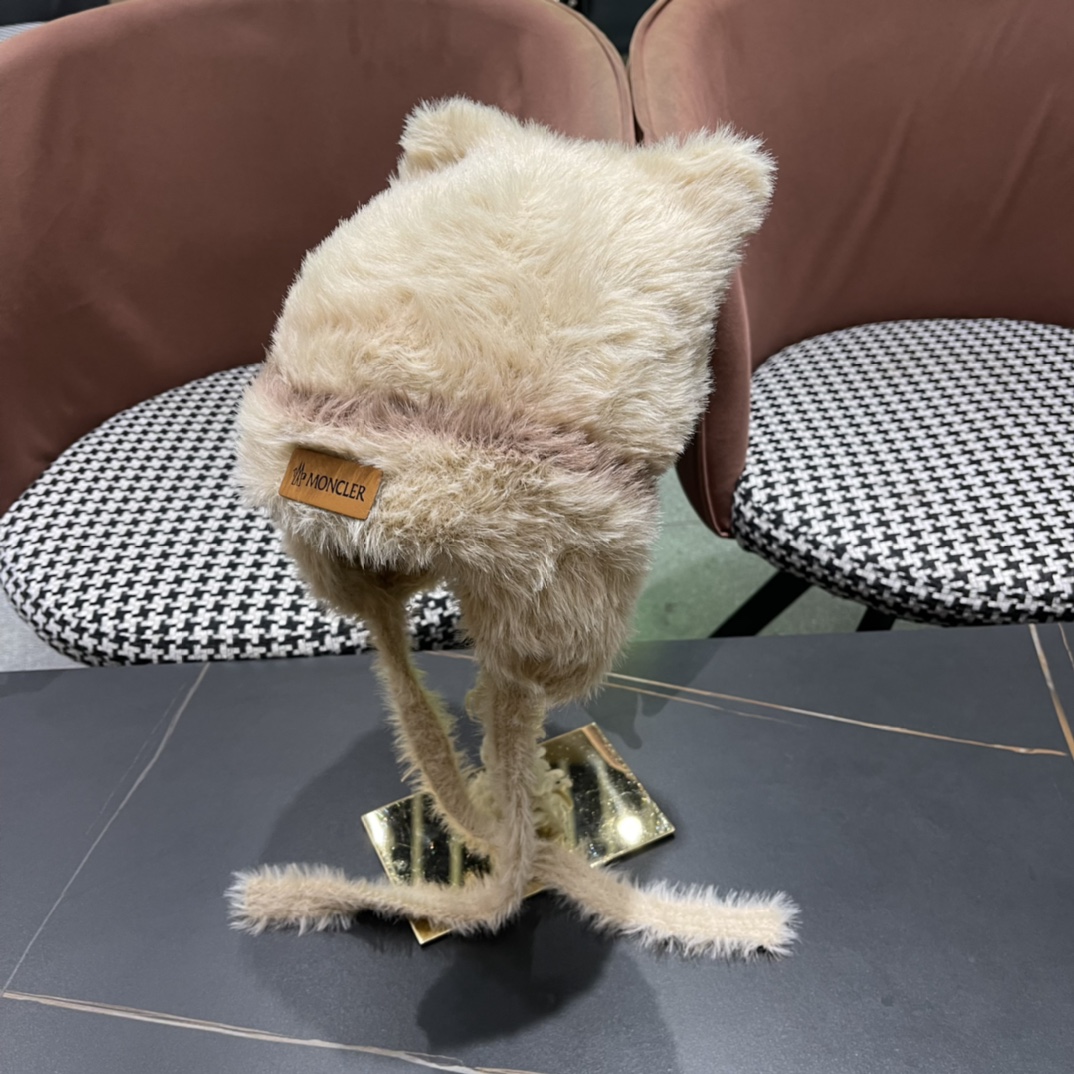 （蒙囗MONCLER】2024秋冬款女拼色双耳保暖甜美可爱时尚百搭毛绒护耳雷锋帽