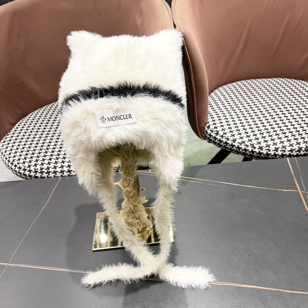 （蒙囗MONCLER】2024秋冬款女拼色双耳保暖甜美可爱时尚百搭毛绒护耳雷锋帽