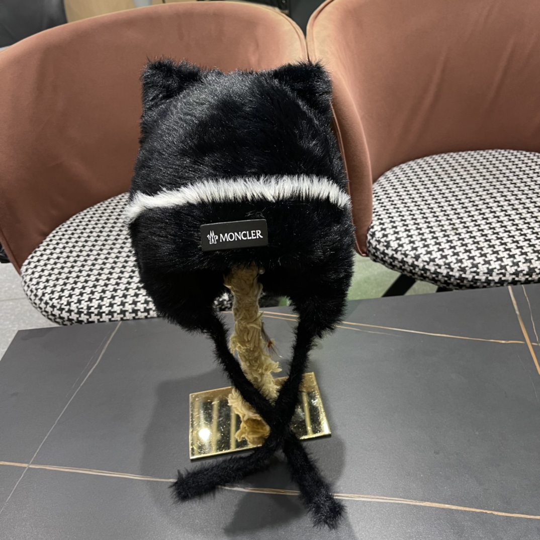 （蒙囗MONCLER】2024秋冬款女拼色双耳保暖甜美可爱时尚百搭毛绒护耳雷锋帽