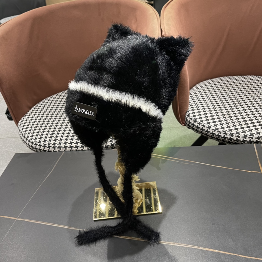 （蒙囗MONCLER】2024秋冬款女拼色双耳保暖甜美可爱时尚百搭毛绒护耳雷锋帽