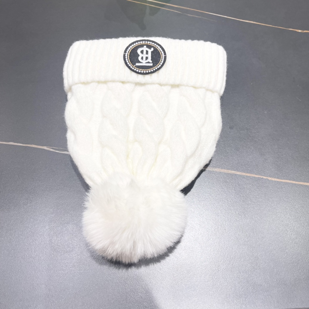 【BURBERRY巴宝莉】2024秋冬新款针织毛线帽，男女款大牌设计～秋冬穿搭必备