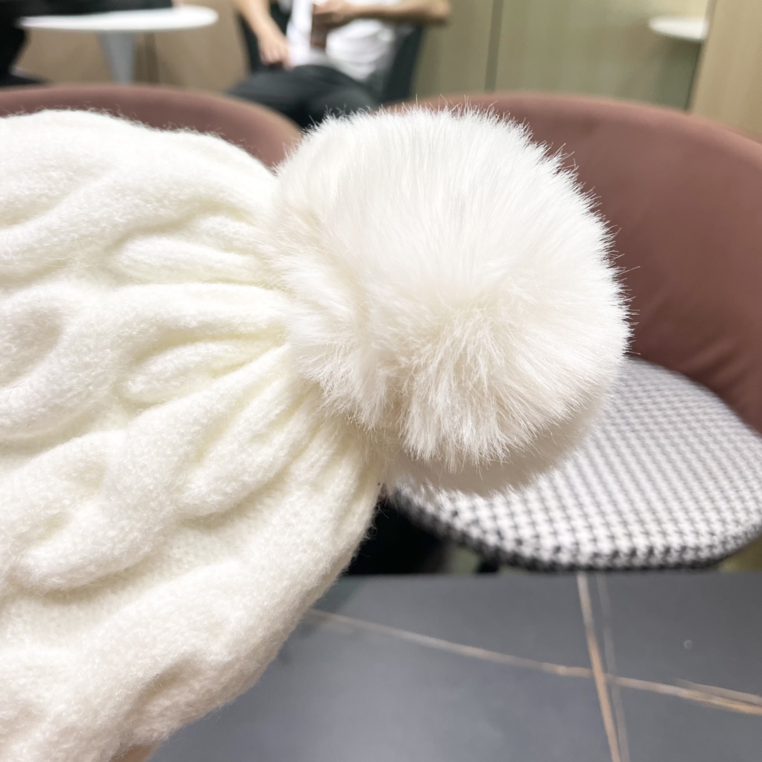 【BURBERRY巴宝莉】2024秋冬新款针织毛线帽，男女款大牌设计～秋冬穿搭必备