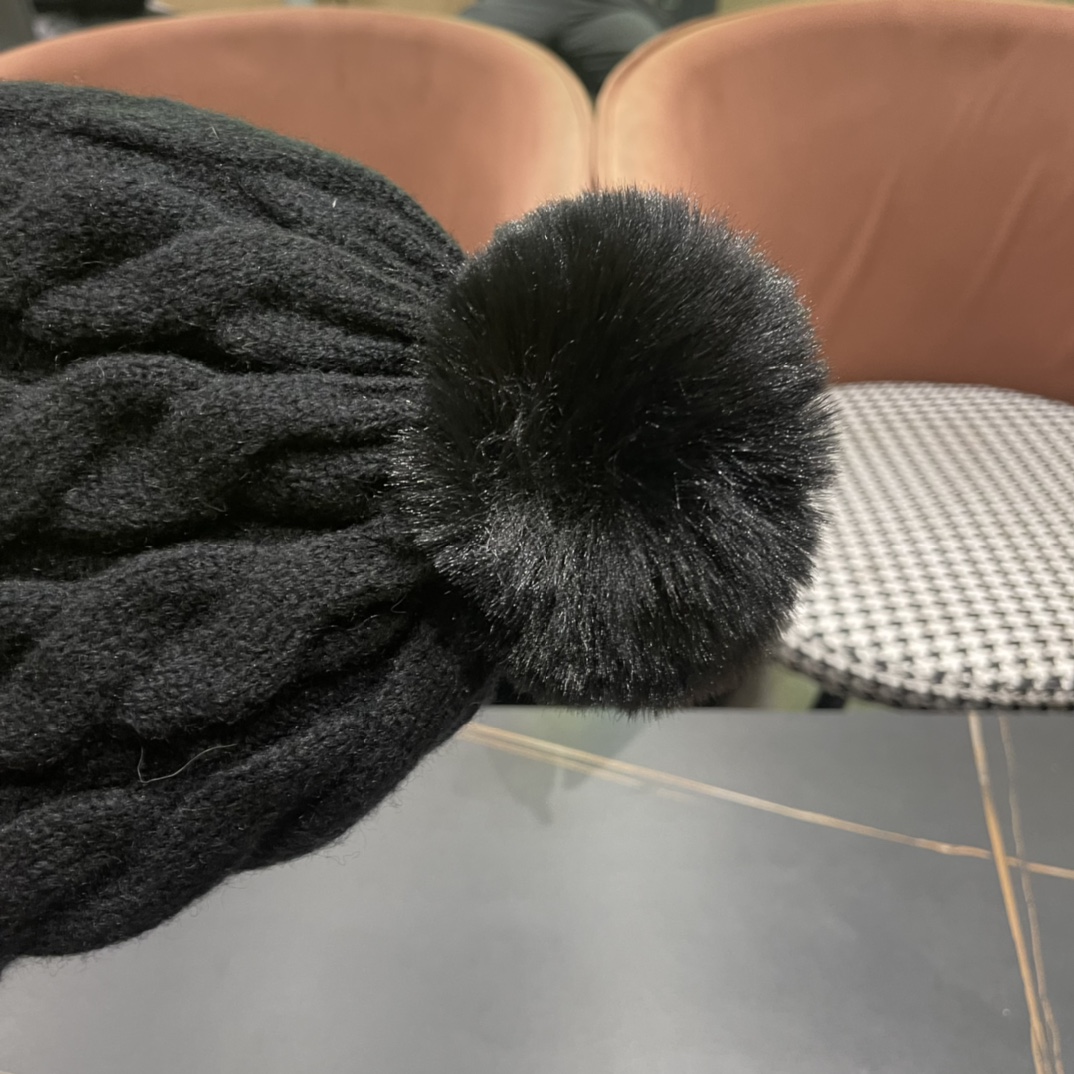 【BURBERRY巴宝莉】2024秋冬新款针织毛线帽，男女款大牌设计～秋冬穿搭必备