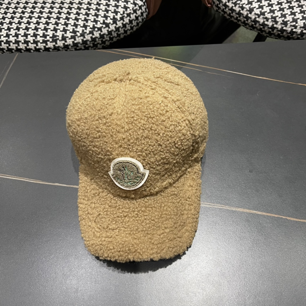 【蒙囗MONCLER】2024秋冬装时尚网络爆款毛绒绒棒球帽！男女同款送人送礼最佳名品，赶紧订购哦，跑量