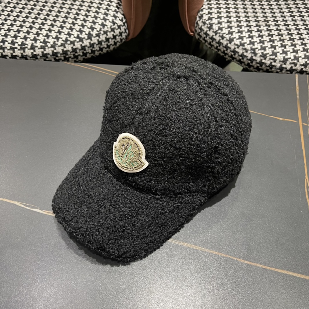 【蒙囗MONCLER】2024秋冬装时尚网络爆款毛绒绒棒球帽！男女同款送人送礼最佳名品，赶紧订购哦，跑量