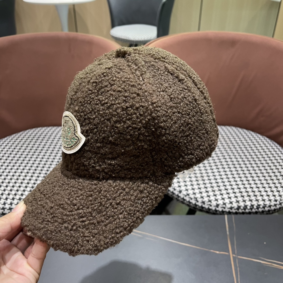 【蒙囗MONCLER】2024秋冬装时尚网络爆款毛绒绒棒球帽！男女同款送人送礼最佳名品，赶紧订购哦，跑量