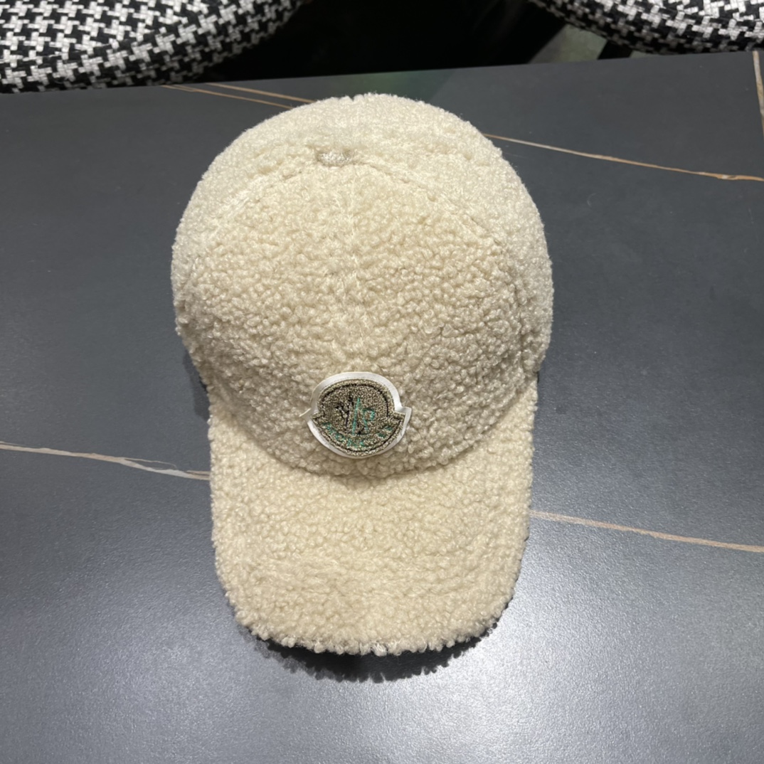 【蒙囗MONCLER】2024秋冬装时尚网络爆款毛绒绒棒球帽！男女同款送人送礼最佳名品，赶紧订购哦，跑量
