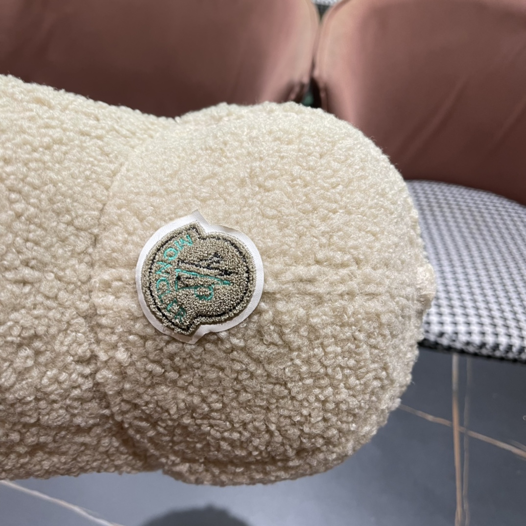 【蒙囗MONCLER】2024秋冬装时尚网络爆款毛绒绒棒球帽！男女同款送人送礼最佳名品，赶紧订购哦，跑量