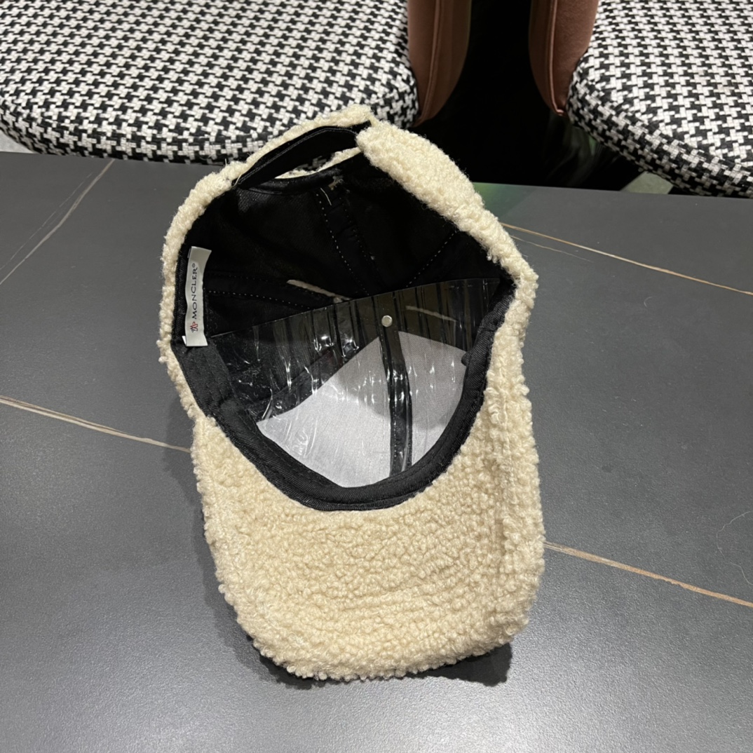 【蒙囗MONCLER】2024秋冬装时尚网络爆款毛绒绒棒球帽！男女同款送人送礼最佳名品，赶紧订购哦，跑量
