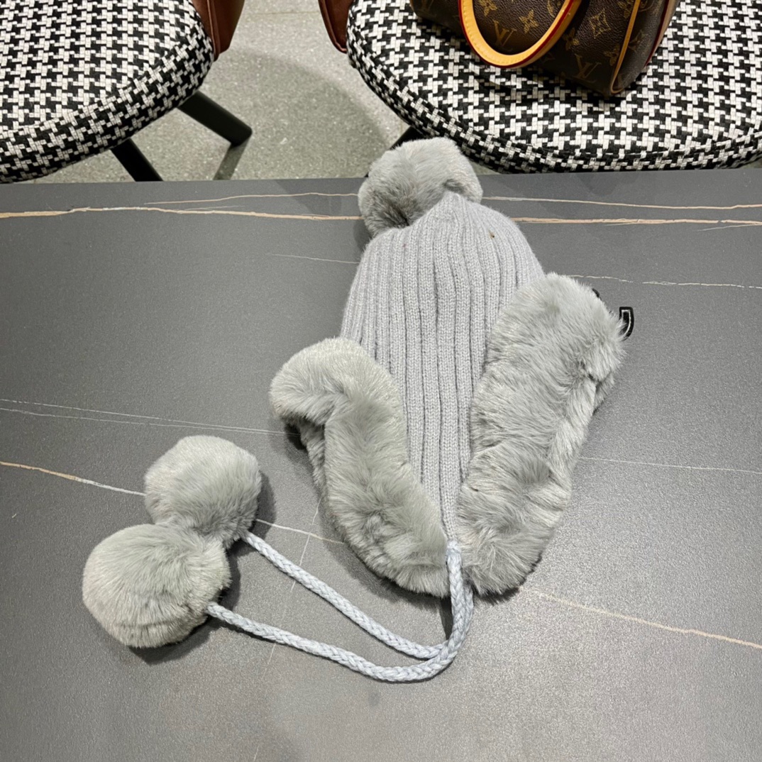 2023女冬季加厚保暖冷帽毛绒护耳加厚大檐防寒可爱毛球毛线帽棉帽