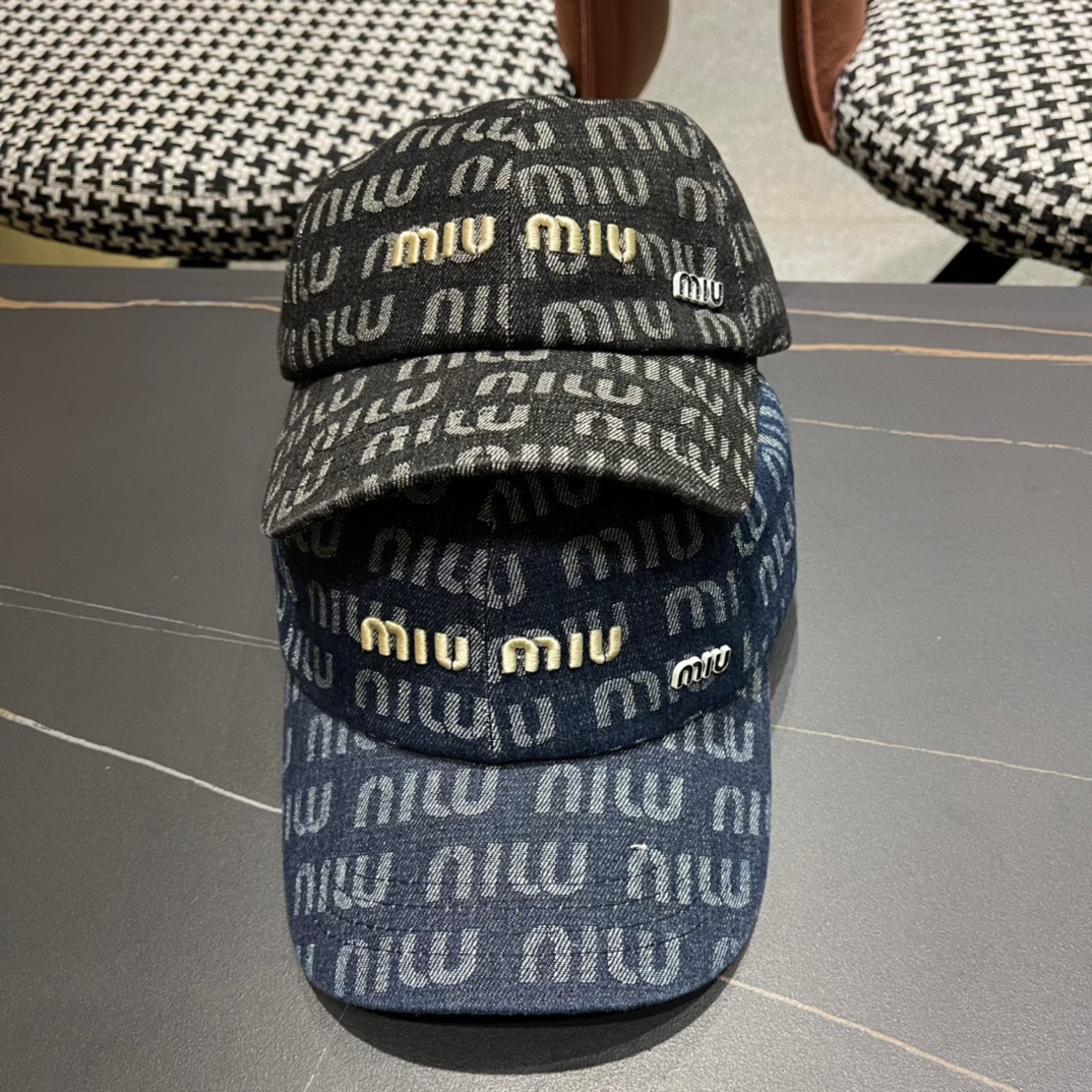 NO:214831,Miumiu original single baseball cap, authentic open mold customization, original breathable canvas fabric, meticulous workmanship, fashionable, handsome and excellent quality!  Hat fisherman hat baseball hat knit hat, hat, miumiu, espadrilles, hats19860909谬谬miumiu原单棒球帽,正品开模订制,原版透气帆布面料,做工细致,时尚帅气质量超赞！帽子渔夫帽棒球帽针织帽,帽子,miumiu,espadrilles,hats,hat