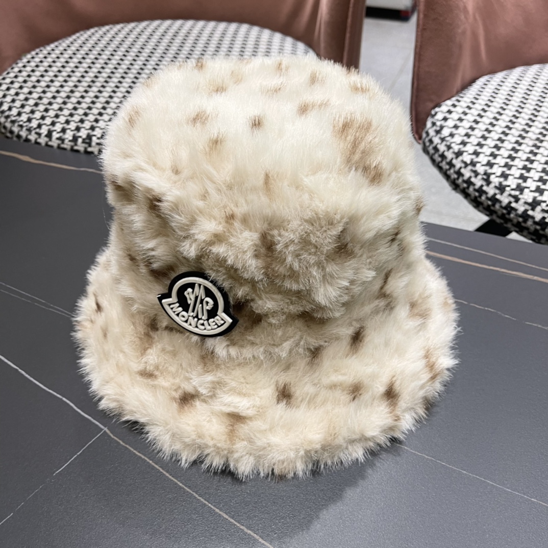 NO:214811,(MONCLER】Autumn and winter style fluffy warm sweet cute plush fisherman hat fisherman hat baseball hat knit hat, hat, christian louboutin, espadrilles, hats19860909（蒙囗MONCLER】秋冬款毛绒绒保暖甜美可爱毛绒渔夫帽子渔夫帽棒球帽针织帽,帽子,christian louboutin,espadrilles,hats,hat
