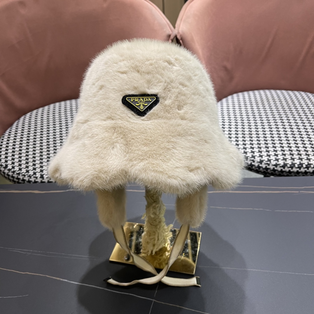 NO:214797,Prada Prada thickened plush warm lazy style fisherman hat women's new autumn and winter Korean style face-protecting small ear basin hat hat fisherman hat baseball hat knit hat, hat, prada, prada, espadrilles, hats19860909普拉达Prada加厚毛绒保暖慵懒风渔夫帽女新款秋冬韩版显脸小护耳盆帽帽子渔夫帽棒球帽针织帽,帽子,prada,prada,espadrilles,hats,hat