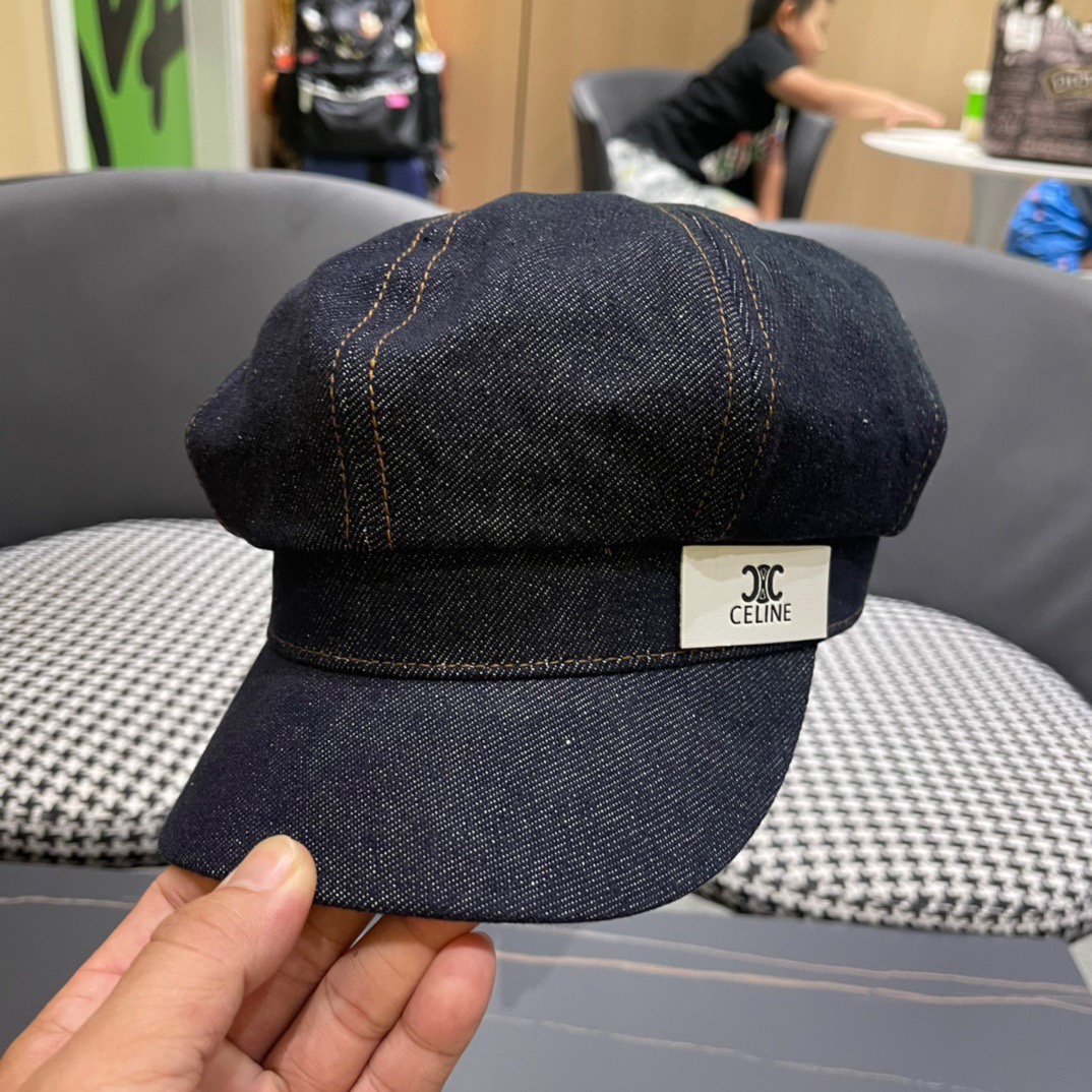 。Celine 赛琳早秋新款军贝雷帽是鸭舌牛仔贝雷帽 进口材质笔挺舒展 整体爽朗有书卷气👍👍