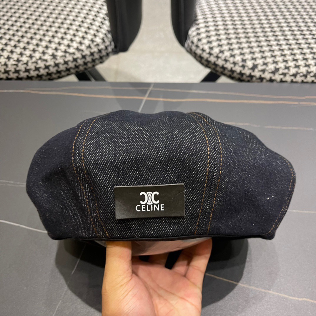 。Celine 赛琳早秋新款军贝雷帽是鸭舌牛仔贝雷帽 进口材质笔挺舒展 整体爽朗有书卷气👍👍