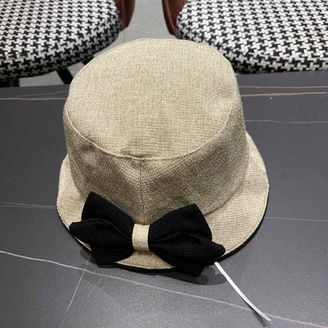 【普拉达】2024春夏网红新款渔夫帽，新款出货，大牌款超好搭配，赶紧入手！