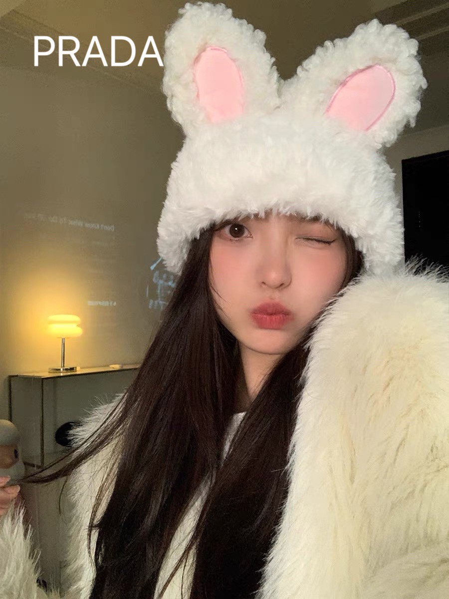  PRADA普拉达 兔子耳朵毛线帽子女秋冬季新款加厚保暖显脸小甜美可爱针织帽