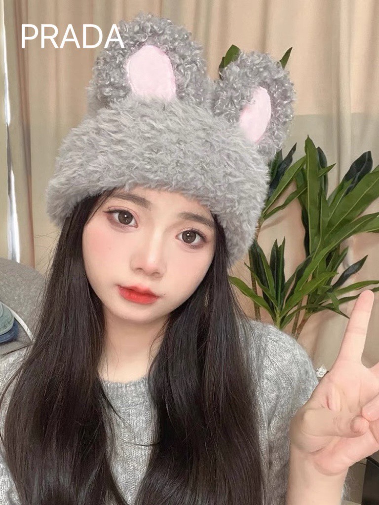 NO:579743,PRADA Prada Rabbit Ears Wool Hat Women's Autumn and Winter New Thick Warmth Showing Face Small Sweet and Cute Knitted Hat Hat Fisherman Hat Baseball Cap Knitted Hat, Hat, prada, prada, espadrilles, hats19860909PRADA普拉达 兔子耳朵毛线帽子女秋冬季新款加厚保暖显脸小甜美可爱针织帽帽子渔夫帽棒球帽针织帽,帽子,prada,prada,espadrilles,hats,hat