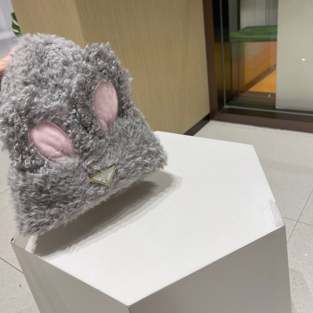  PRADA普拉达 兔子耳朵毛线帽子女秋冬季新款加厚保暖显脸小甜美可爱针织帽