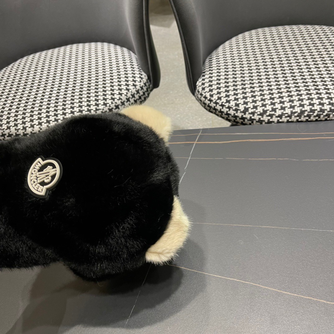 MONCLER蒙口帽子女冬季新款耳朵帽皮草加厚保暖鸭舌帽休闲逛街百搭棒球帽