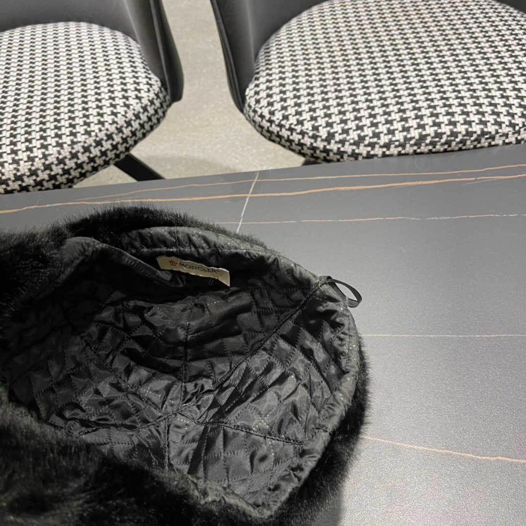 MONCLER蒙口帽子女冬季新款耳朵帽皮草加厚保暖鸭舌帽休闲逛街百搭棒球帽