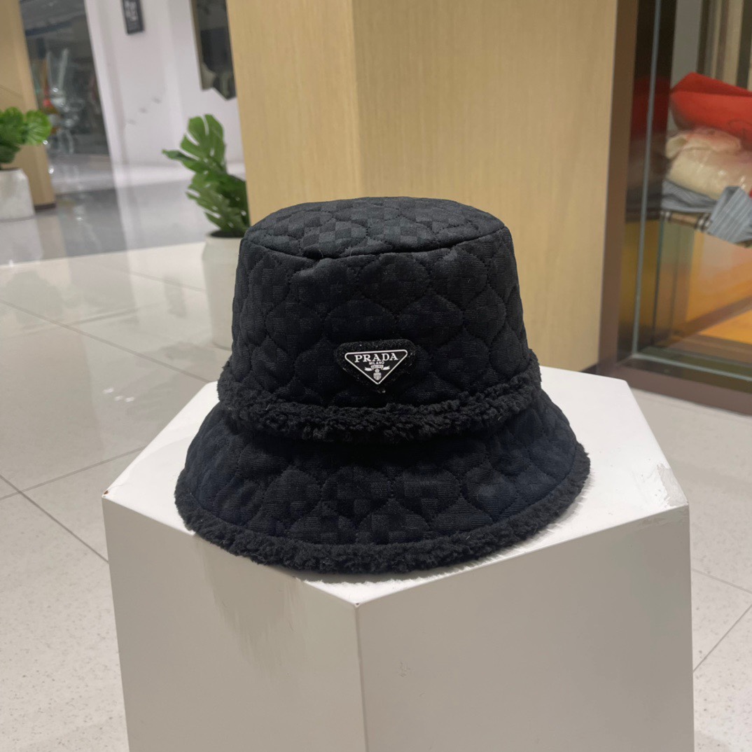 NO:214924,PRADA Pradaga cotton bristled fisherman hat warm fashion basin hat quality Japanese and Korean version fashion temperament bucket hat foldable hat fisherman hat baseball hat knit hat, hat, prada, prada, espadrilles, hats19860909PRADA普拉达加棉毛边渔夫帽保暖时尚盆帽品质日韩版时尚气质水桶帽可折叠帽子渔夫帽棒球帽针织帽,帽子,prada,prada,espadrilles,hats,hat