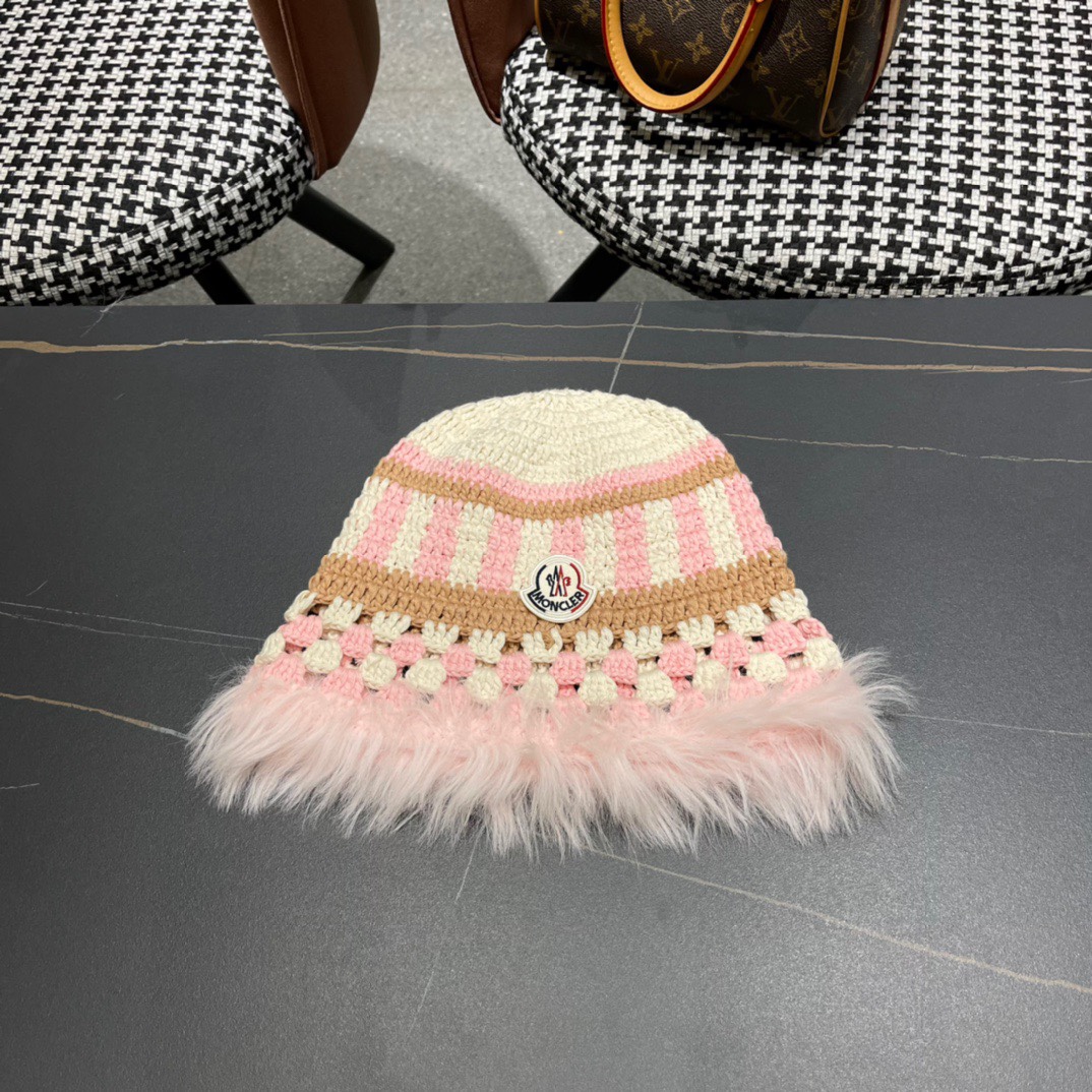 NO:214915,MONCLER cover-mouthed new knitted hollow breasted fisherman hat spring and autumn women fashion versatile face showing small bucket wool hat fisherman hat baseball hat knit hat, hat, christian louboutin, Moncler, espadrilles, hats19860909MONCLER蒙口新款针织镂空毛边渔夫帽春秋女时尚百搭显脸小水桶毛线帽帽子渔夫帽棒球帽针织帽,帽子,christian louboutin,Moncler,espadrilles,hats,hat