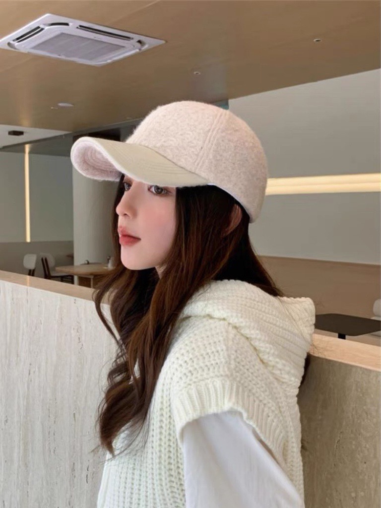 NO:214921,Prada Prada new product baseball cap for women autumn and winter fashion hat PU leather brim hat wool lamb casual niche baseball cap women trendy hat fisherman hat baseball cap knit hat, hat, prada, prada, espadrilles, hats19860909Prada普拉达新品鸭舌帽女秋冬时尚帽子PU皮檐帽子羊毛羔休闲小众棒球帽女潮款帽子渔夫帽棒球帽针织帽,帽子,prada,prada,espadrilles,hats,hat