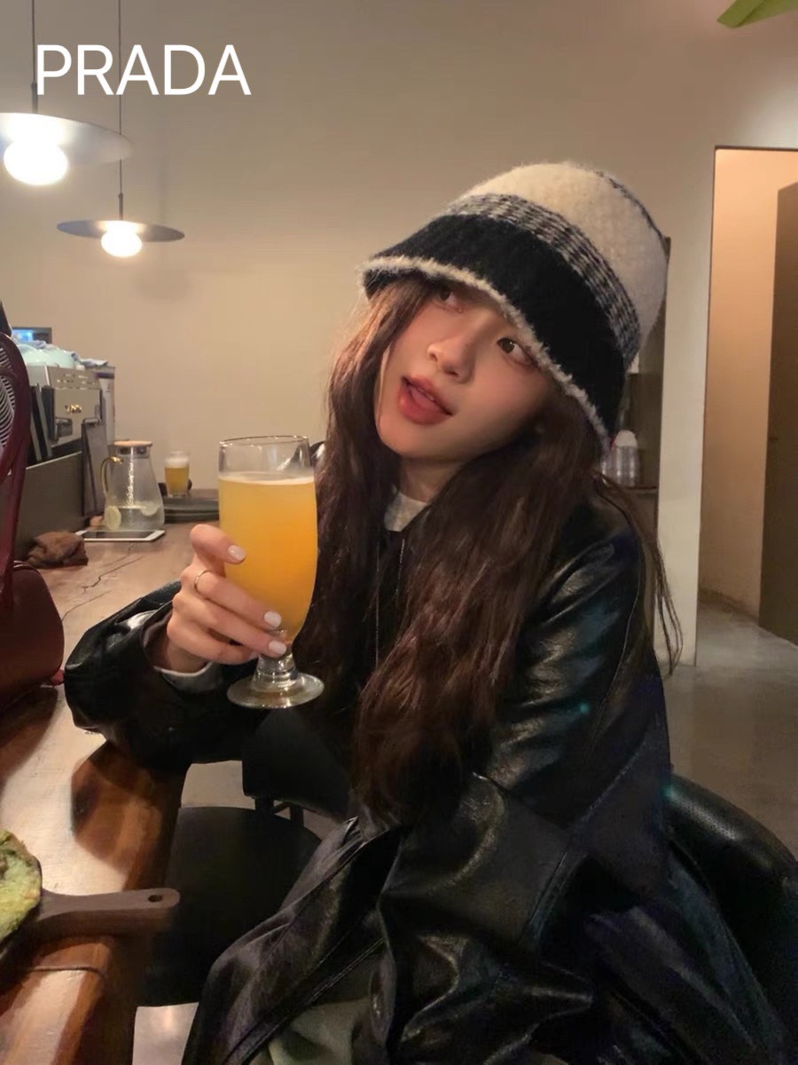 NO:214931,PRADA color block wool blend knitted fisherman hat women autumn and winter versatile wool pot hat hat fisherman hat baseball hat knitted hat, hat, prada, prada, espadrilles, hats19860909PRADA 普拉达 拼色羊毛混纺针织渔夫帽女秋冬百搭毛线盆帽帽子渔夫帽棒球帽针织帽,帽子,prada,prada,espadrilles,hats,hat
