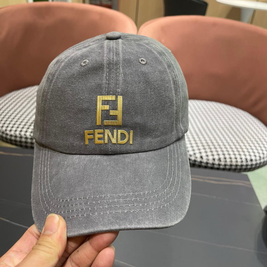 Fendi芬迪2024新款棒球帽双F提花口碑极佳轻盈透气！质量超赞基础头围56贴片可调节