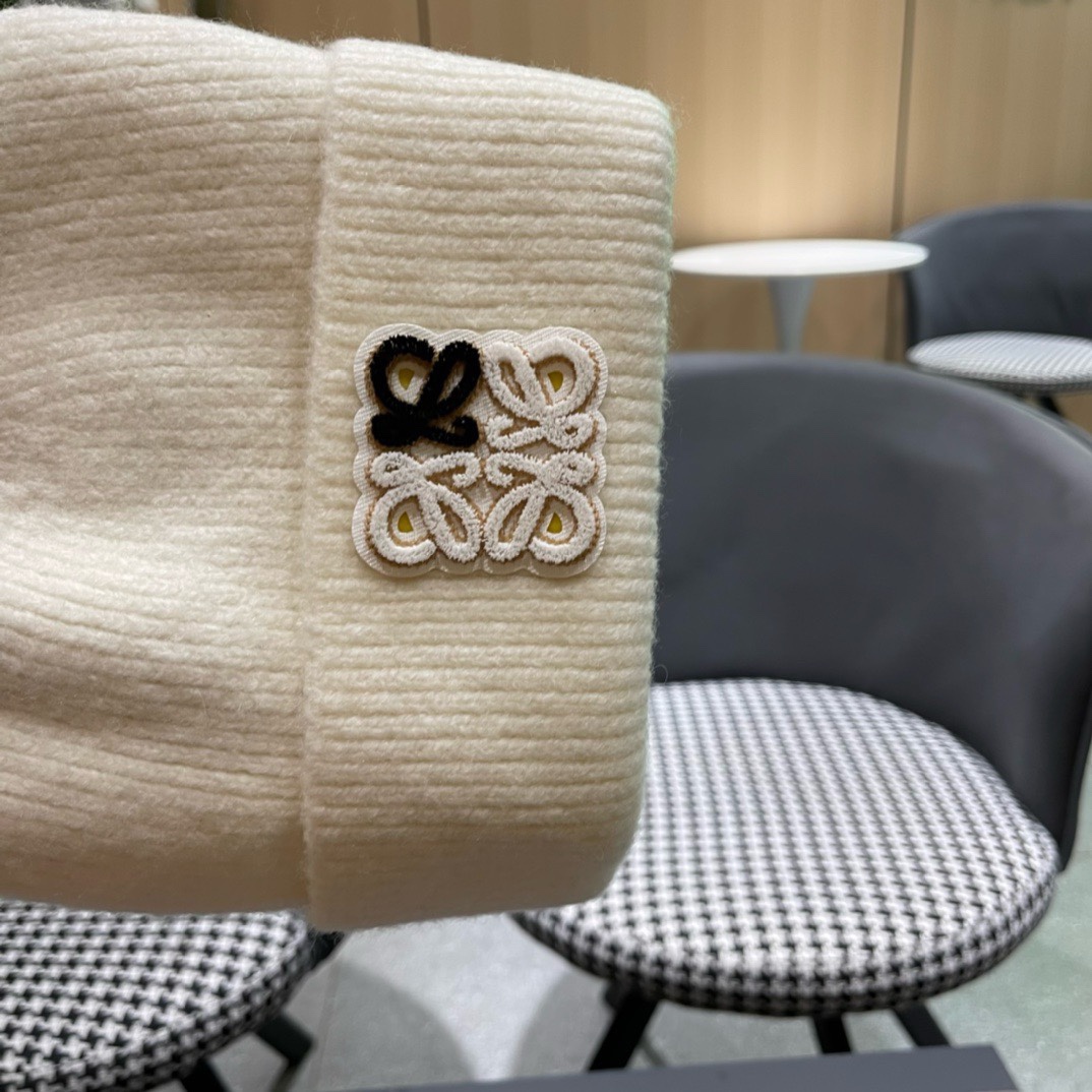 LOEWE罗意威2024早秋高端针织毛线帽毛绒材质非常百搭