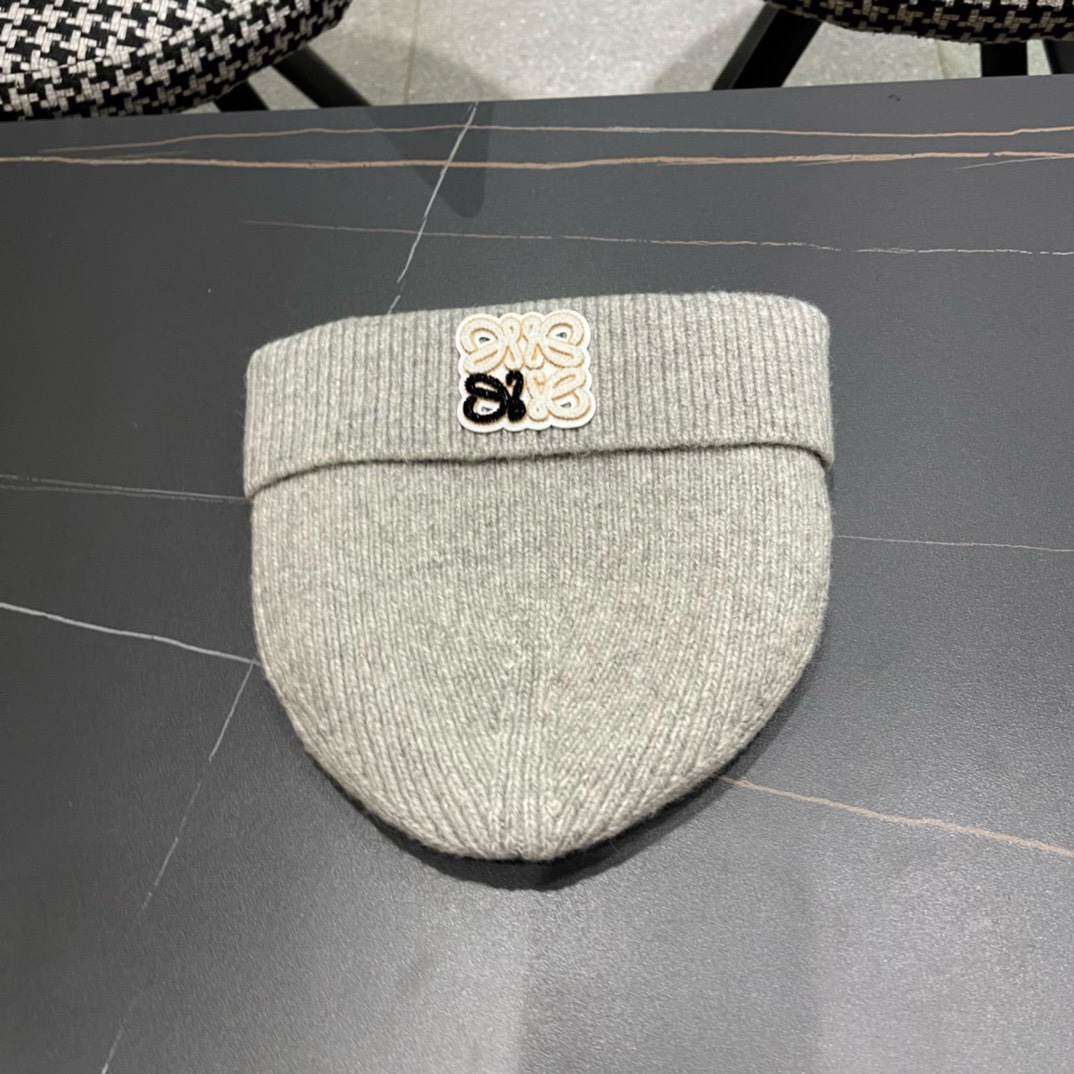 LOEWE罗意威2024早秋高端针织毛线帽毛绒材质非常百搭