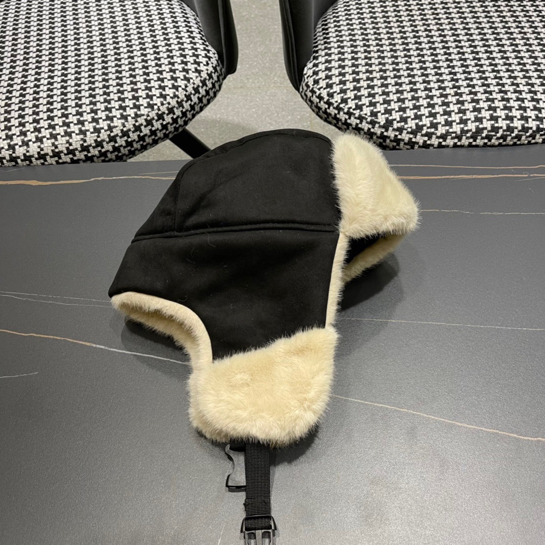 MONCLER拼接麂皮绒毛绒雷锋帽子男女户外滑雪保暖加厚骑车防寒东北帽
